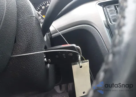 2015 Volkswagen Passat 2.0L Tdi Se from USA, damaged, VIN 1VWBV7A33FC093824